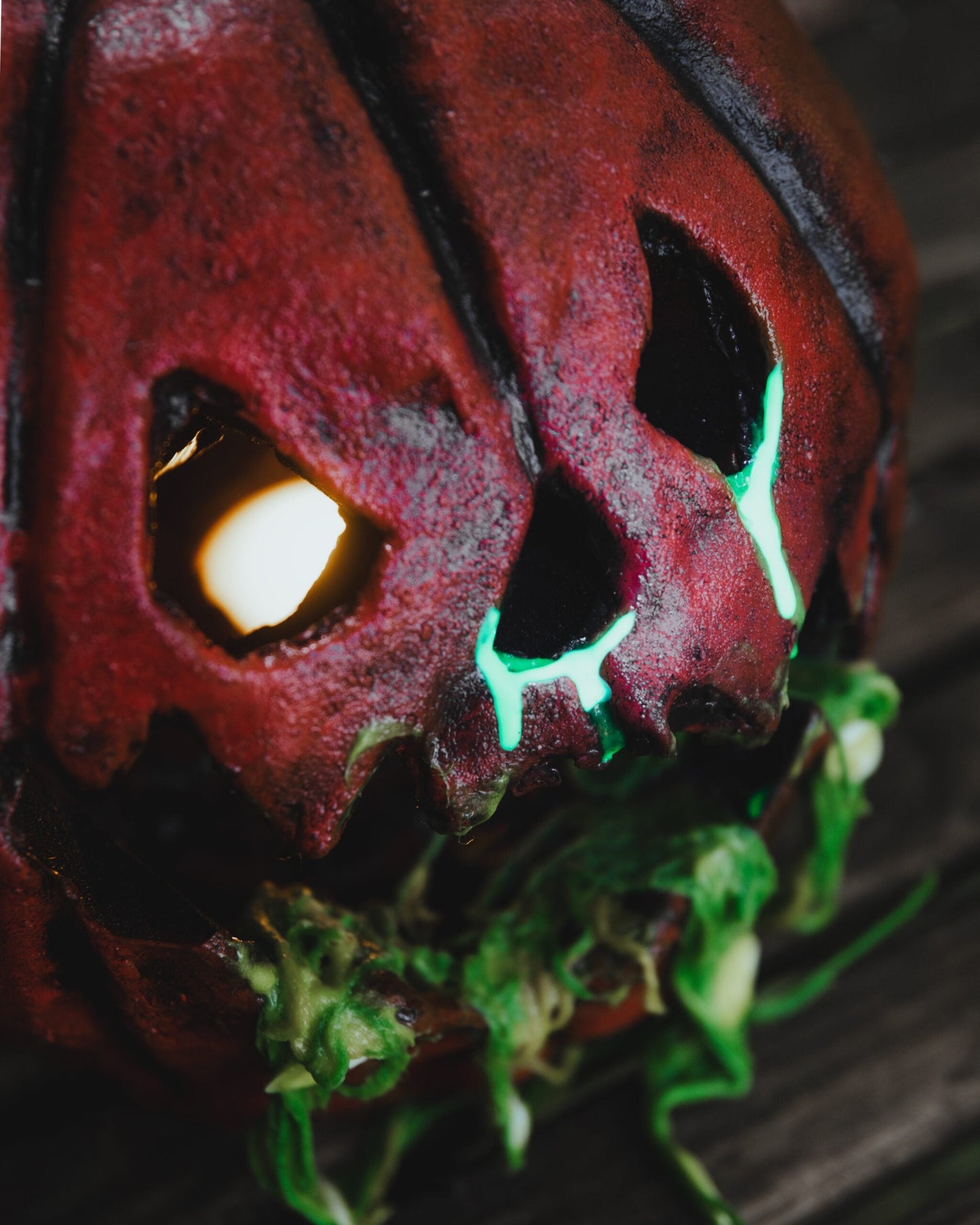 🔥2025 HALLOWEEN SALE - 🎃Bloody Accented Pumpkin Decor